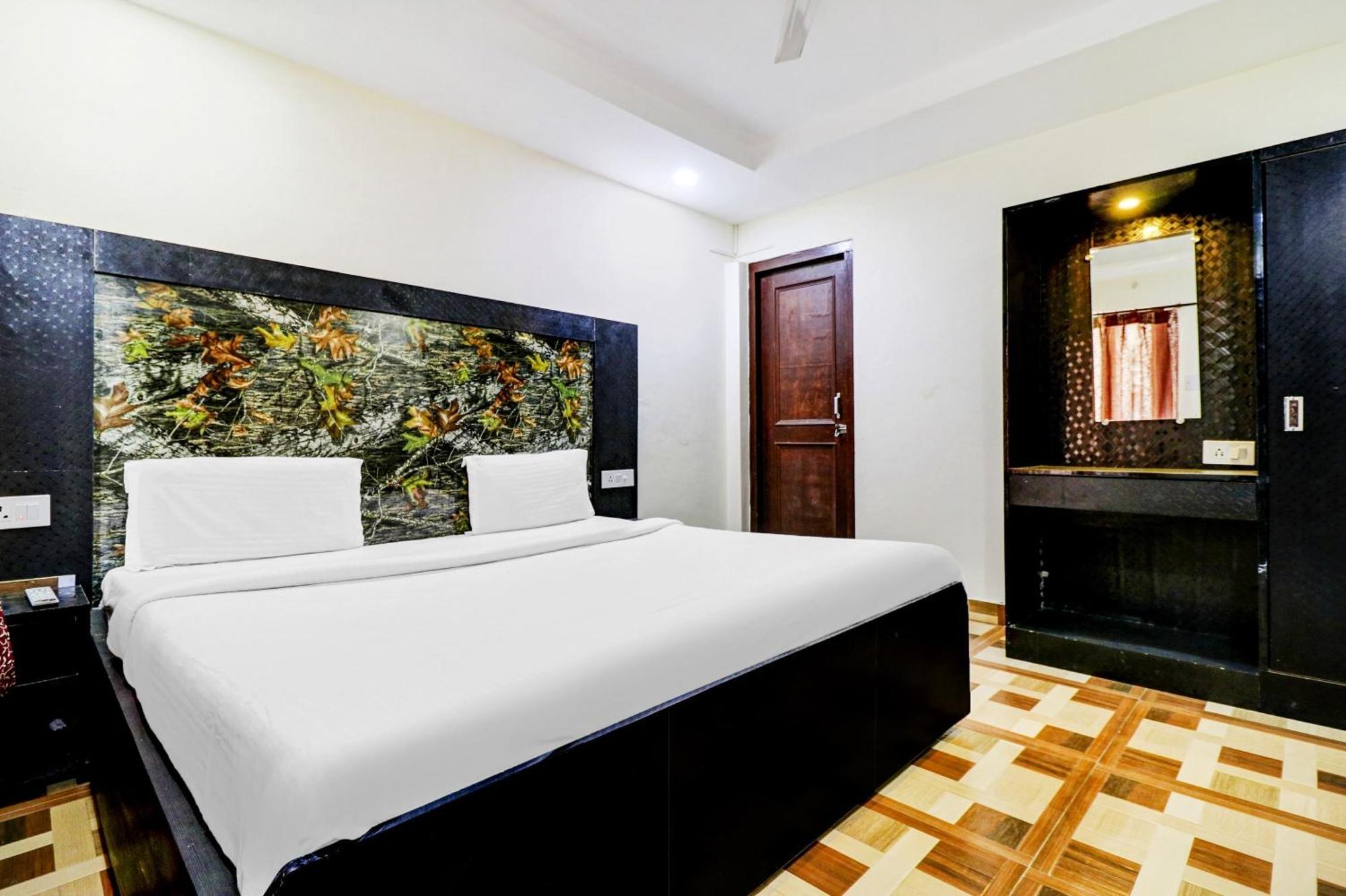 Hotel O Sandhyana Inn 맥그로드 간즈 외부 사진